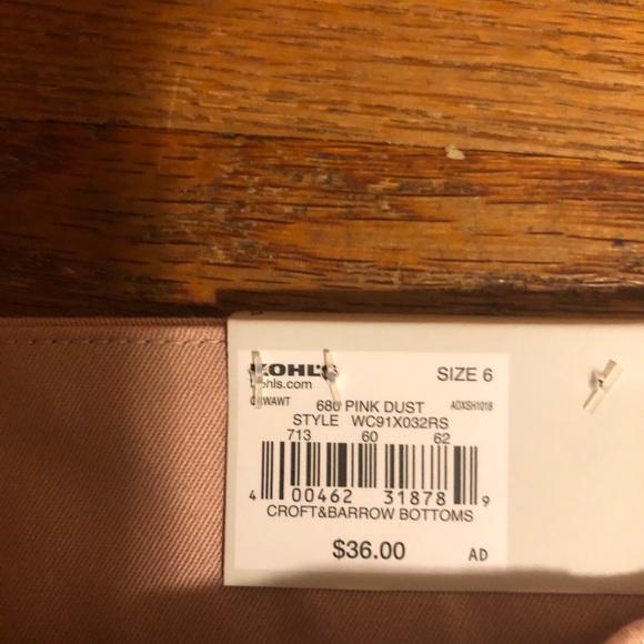 Croft & Barrow Classic Stretch Capri- Size 6 Pink - Picture 3 of 4